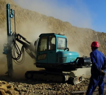 Blasthole-Felsen-ÖlplattZumm, Spitzenhammerbohren Rig Crawler Type Zum Blasting