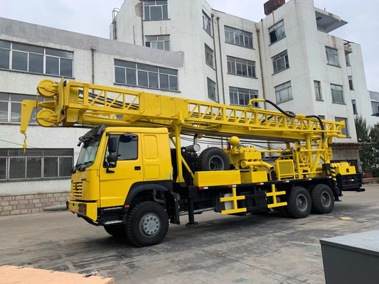 300m Bohrloch, das LKW-Fahrgestelle-Drehtabellen-Art Rig Howos 6x4 bohrt