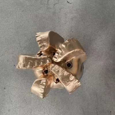 8-1/2&quot; IADC M323 Ölbohrschacht PDC mit Matrixkörper für Harter Felsen