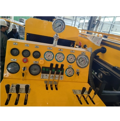 1640 Fuß GLXD-4 Diamond Core Drill Rig Full Hydraulic Mining auf Basis von Crawler Chassis