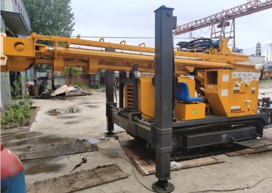 330m Crawler Pneumatische rotierende Wasserbohranlage Luftkompressor Wasserbohrmaschine