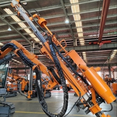 152-203 mm Bohrbereich Oberfläche integrierte Felsbohranlage mit maximaler Bohrtiefe 35 M und automatischer Handhabung
