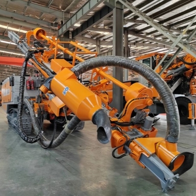 Goldbergbau Oberfläche integrierte Felsbohranlage für Bohrungen im Lochbereich 152 ‒ 203 mm und maximale Bohrtiefe 35 M